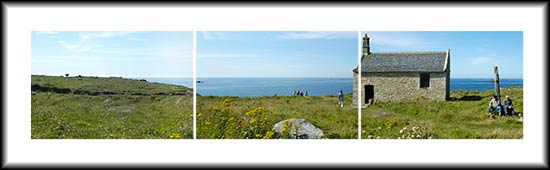 conversation sur le banc de la chapelle Saint-Samson de Landunvez